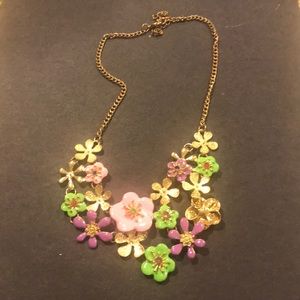 3/$30 Beautiful necklace